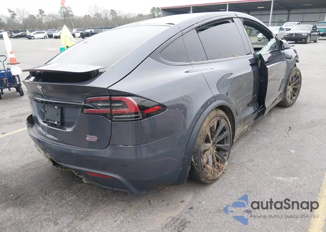 2022 Tesla Model X Plaid Tri Motor All-Wheel Drive from USA, damaged, VIN 7SAXCBE63NF334002